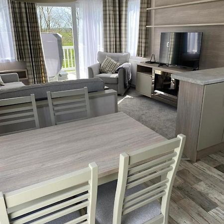 Luxury Holiday Home Sleeps 6 Pet Friendly St. Austell Exterior photo
