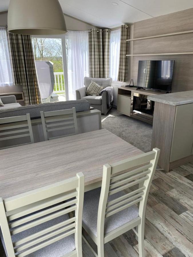Luxury Holiday Home Sleeps 6 Pet Friendly St. Austell Exterior photo