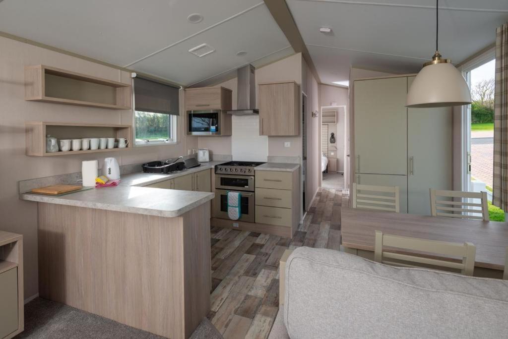 Luxury Holiday Home Sleeps 6 Pet Friendly St. Austell Exterior photo
